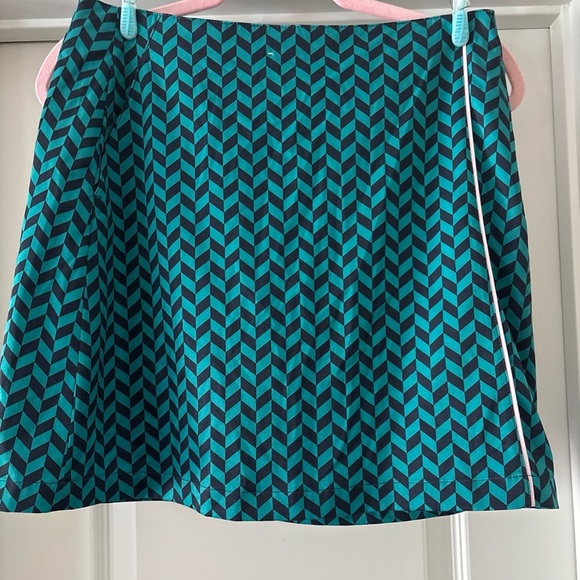 LADY HAGEN SIZE 4 TENNIS GOLF CASUAL WEAR GREEN NAVY POCKETS - Picture 1 of 15